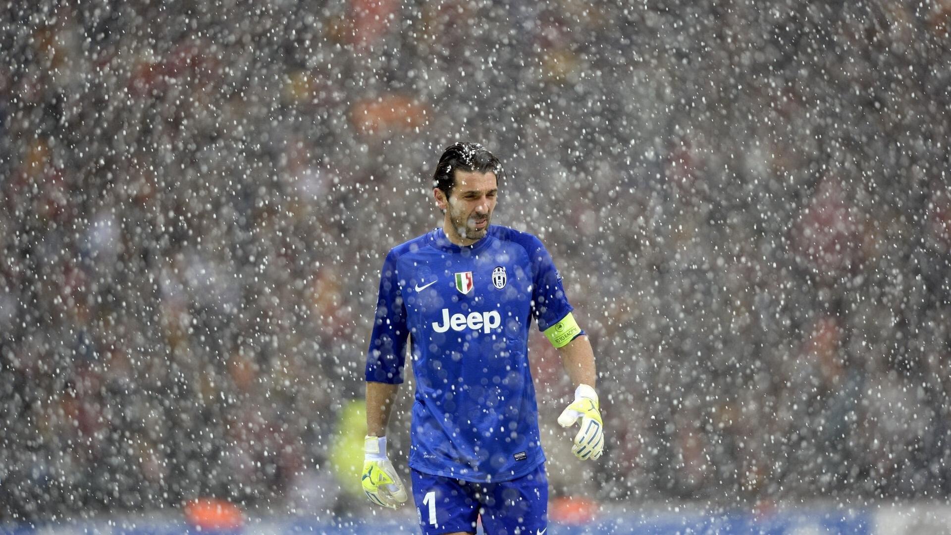 击剑小将姜鑫瑞，剑道独行，自信绽放